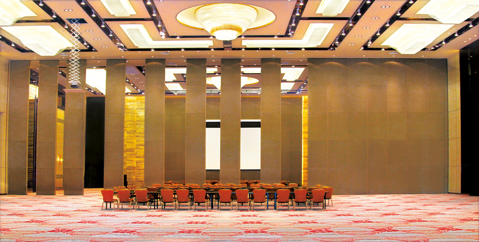 銀川國際文化交流中心活動屏風(fēng)安裝項(xiàng)目